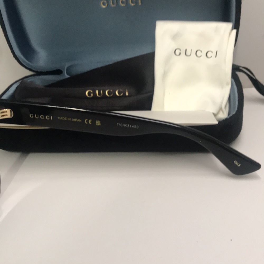 New Authentic Gucci Black Sunglasses GG0034SAN 001 - Picture 12 of 13